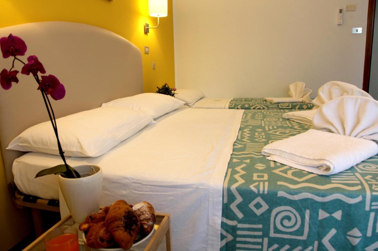 Hotel Alfa Anche In All Inclusive Rimini Exterior foto