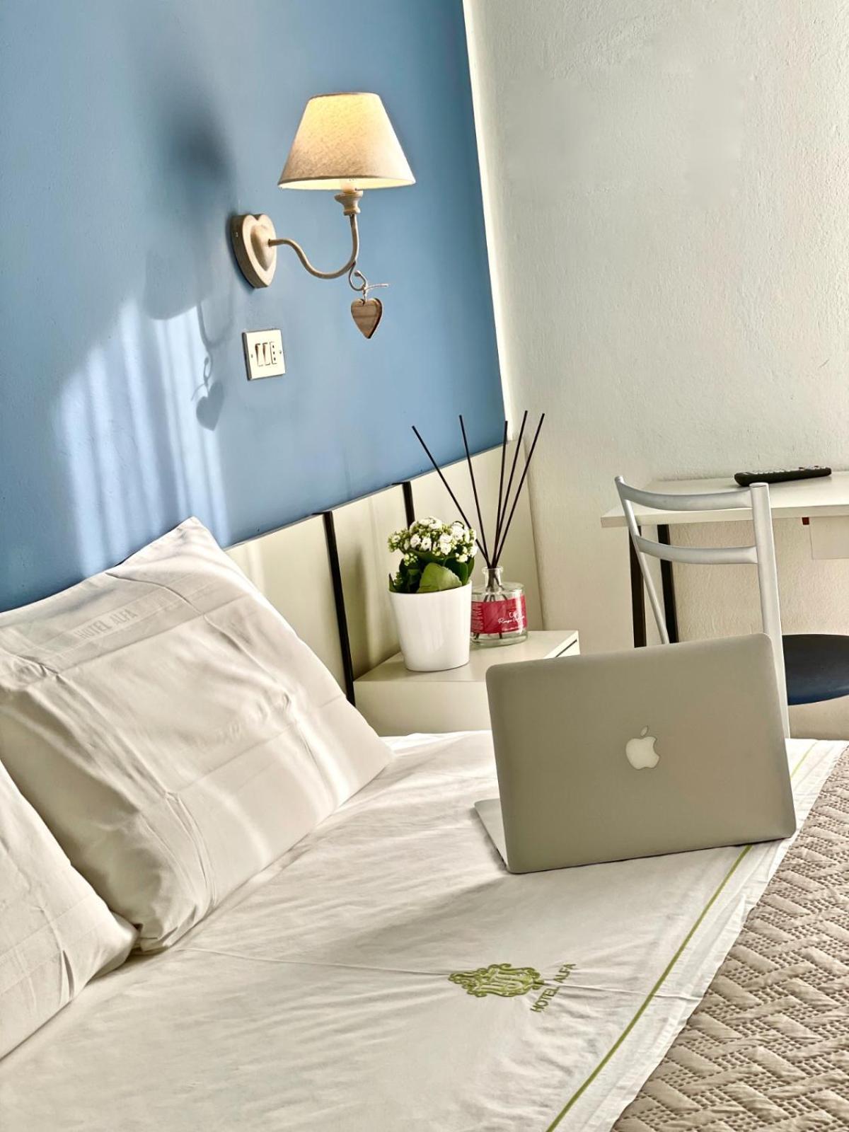 Hotel Alfa Anche In All Inclusive Rimini Exterior foto